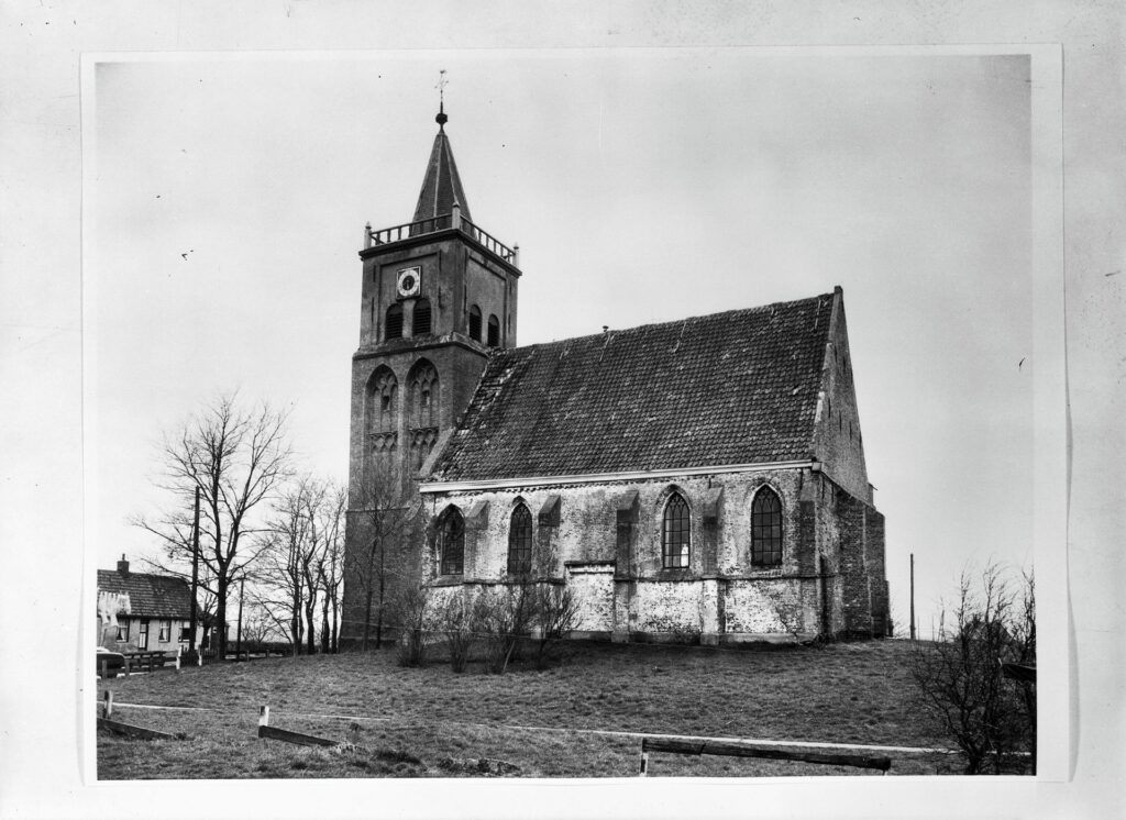 Hervormde Kerk Willibrorduskerk, datering 1952. Bron: Rijksdienst voor het Cultureel Erfgoed