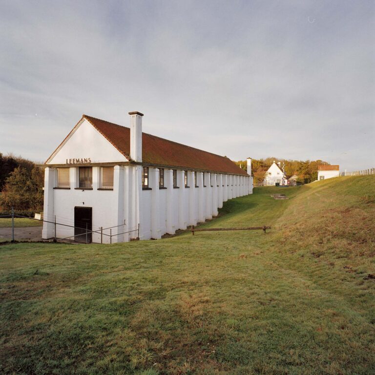 Overzicht ingang gemaal in 2004. Fotograaf IJbrand Heins. Bron: Rijksdienst voor het Cultureel Erfgoed